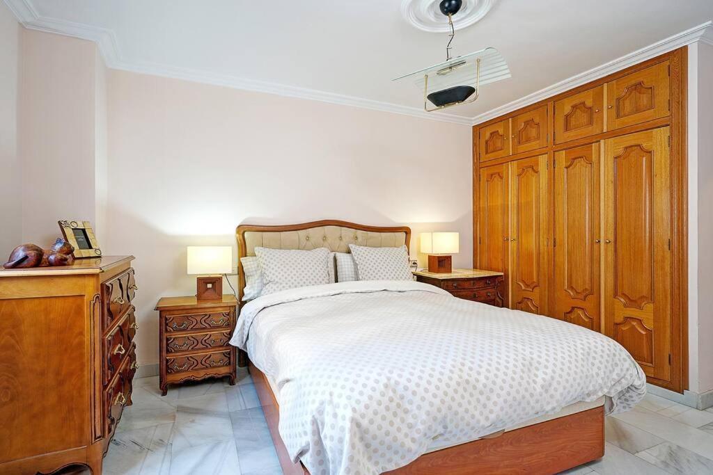 Granada Piso En Calle Arabial 117 Junto A El Corte Ingles מראה חיצוני תמונה