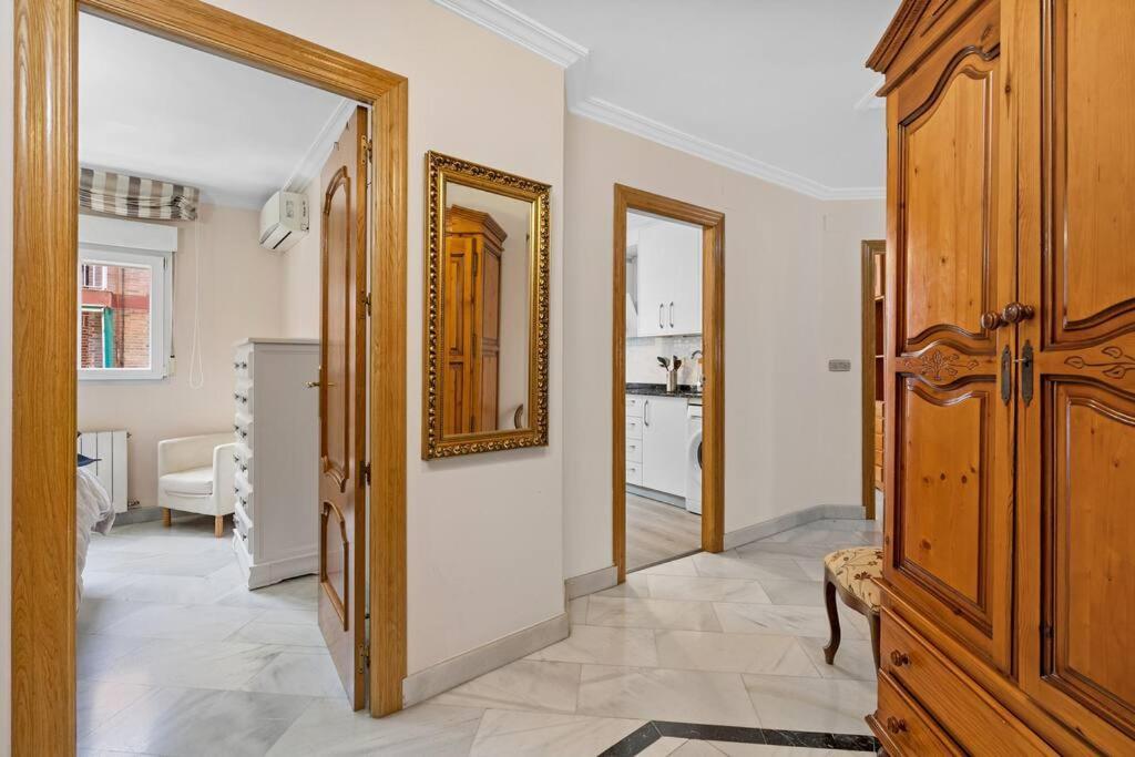 Granada Piso En Calle Arabial 117 Junto A El Corte Ingles מראה חיצוני תמונה