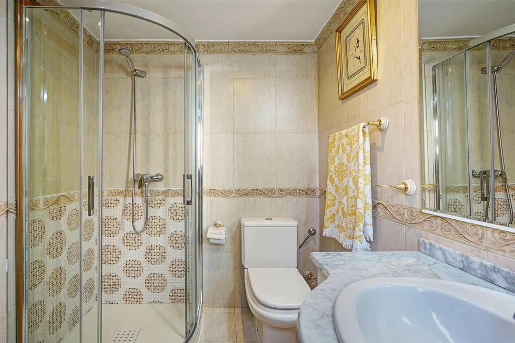 Granada Piso En Calle Arabial 117 Junto A El Corte Ingles מראה חיצוני תמונה