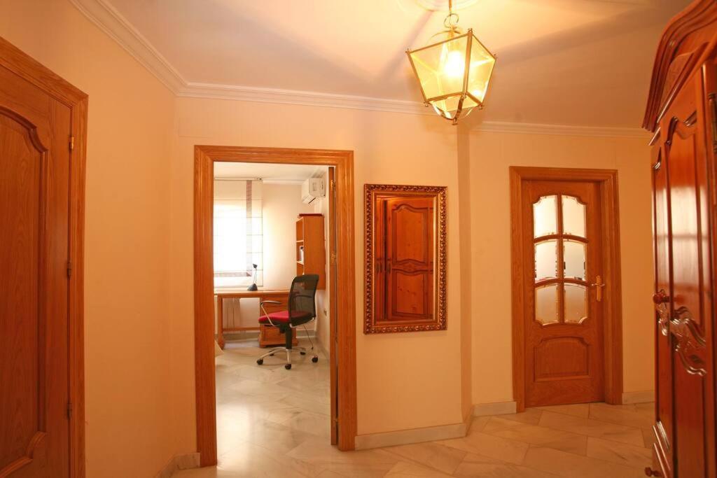 Granada Piso En Calle Arabial 117 Junto A El Corte Ingles מראה חיצוני תמונה