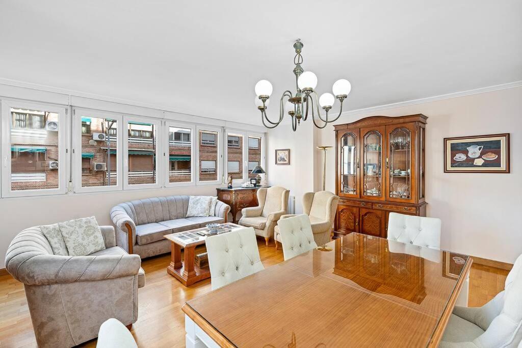 Granada Piso En Calle Arabial 117 Junto A El Corte Ingles מראה חיצוני תמונה